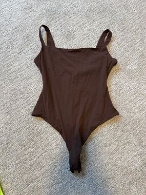 SKIMS Fits Everybody Bodysuit Size S